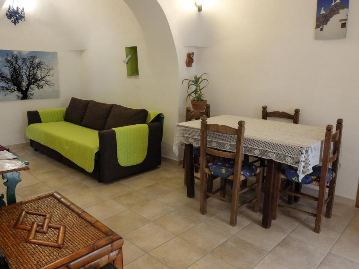 Trullo Chiari Di Bosco Villa Martina Franca Buitenkant foto