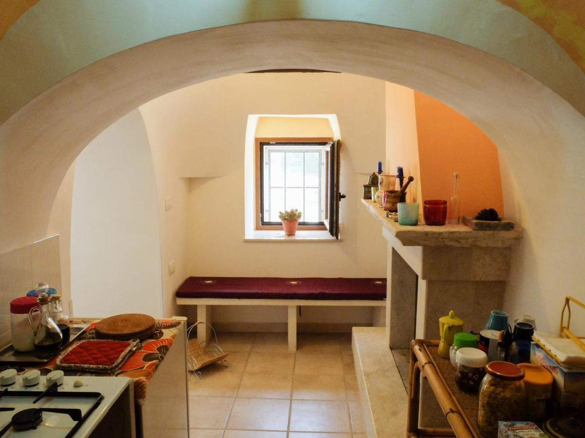 Trullo Chiari Di Bosco Villa Martina Franca Buitenkant foto