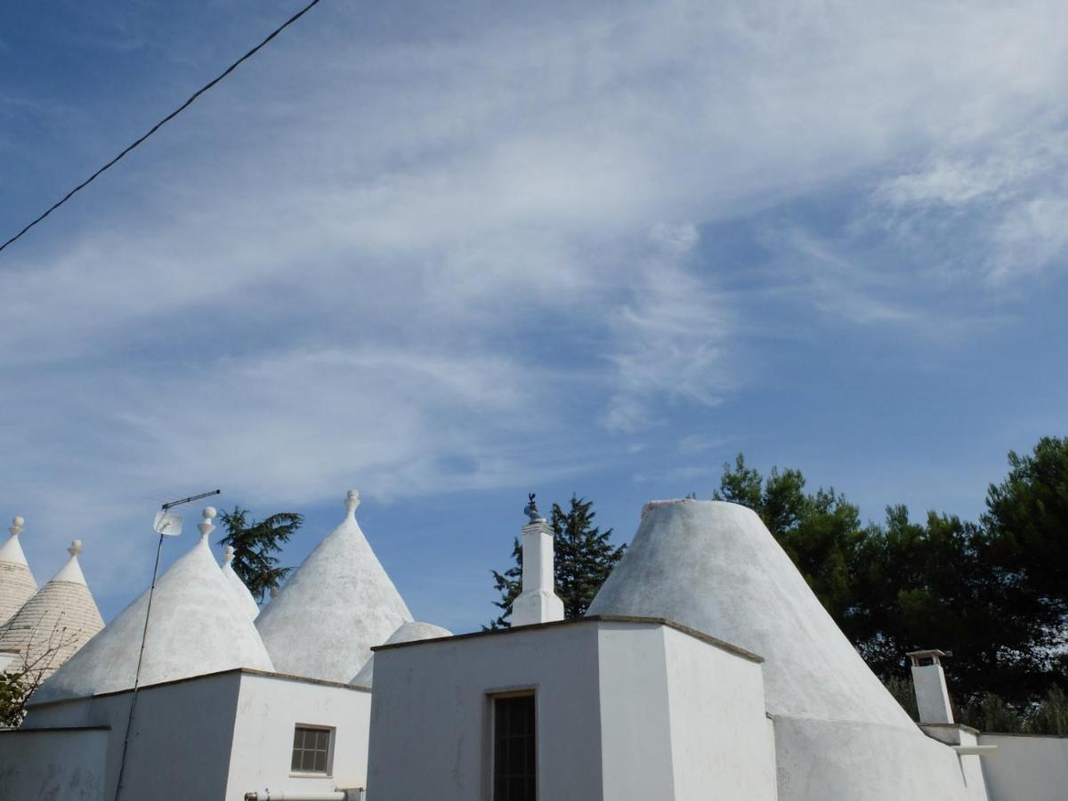 Trullo Chiari Di Bosco Villa Martina Franca Buitenkant foto
